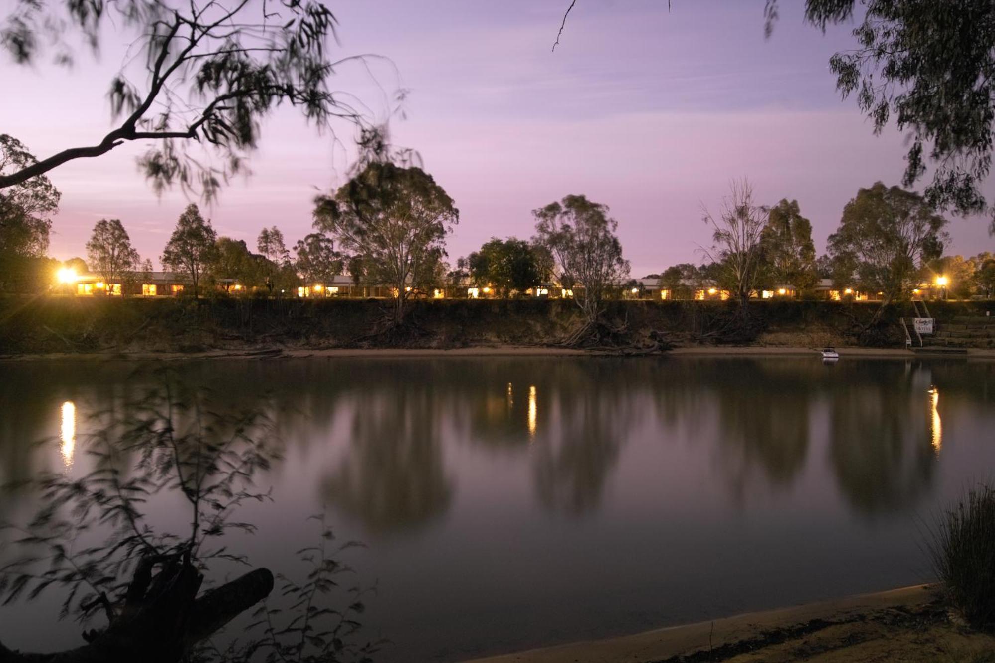 Cadell On The Murray Motel Moama Exterior photo