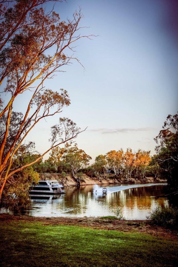Cadell On The Murray Motel Moama Exterior photo